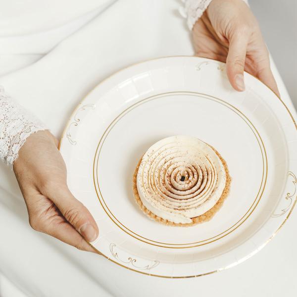 Papptallerkener Ornament Gull/Hvit 23 cm 6-pakning