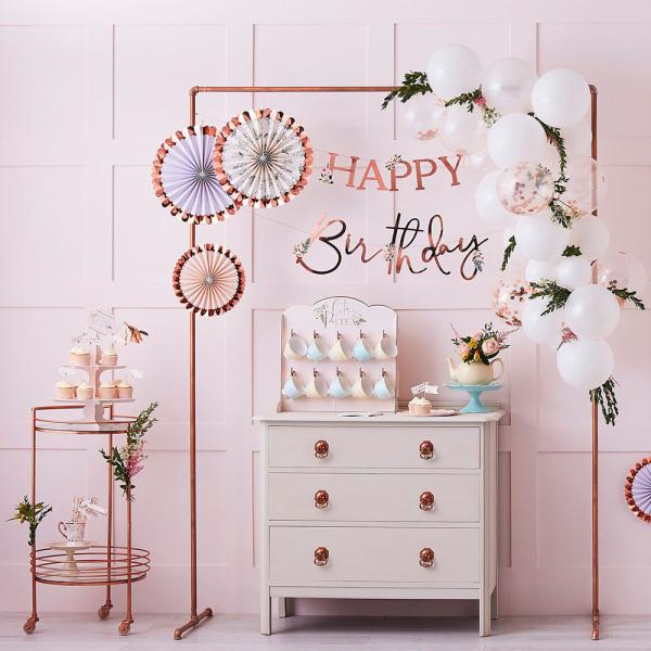 Girlander Happy Birthday Rosegull med Blomster