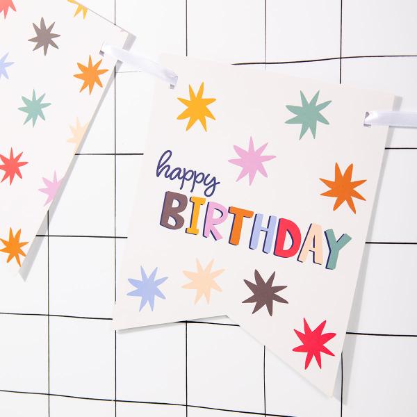 Happy Birthday Flaggirlander med Stjerner