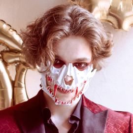 Hodeskalle Halvmaske med Blodige Tenner