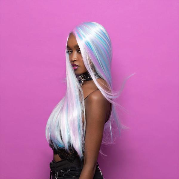 Super Vixen Manic Panic Parykk Creamtone Dreams