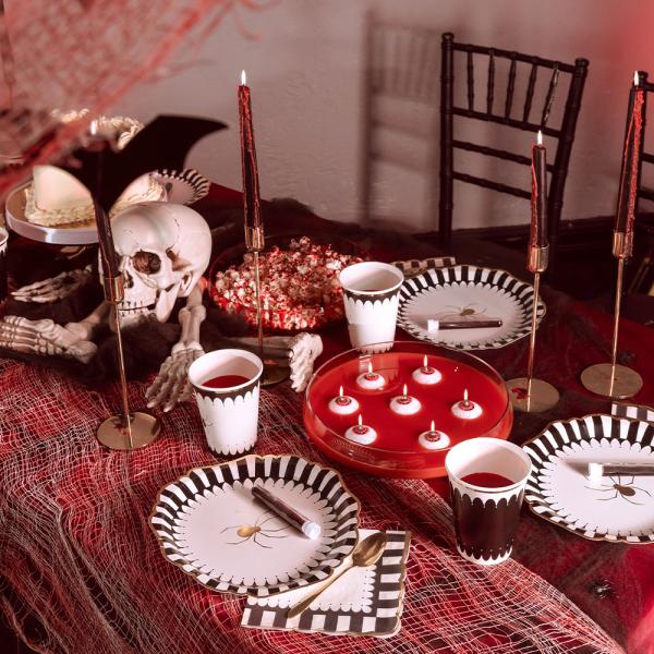 Engangsservietter med Gullkanter 12-pakning