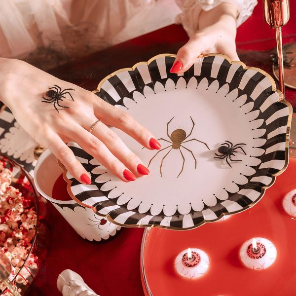 Papptallerkener Gyldne Edderkopper 6-pakning