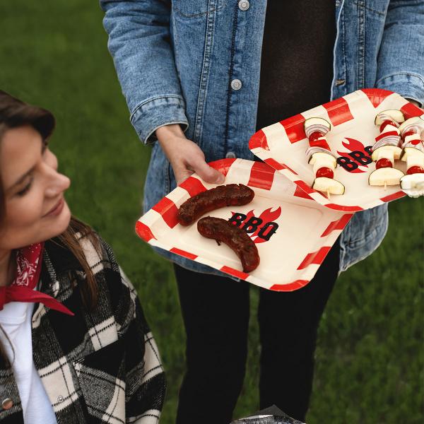 Firkantede Papptallerkener BBQ 6-pakning