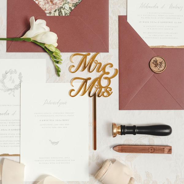 Mr & Mrs Cake Topper Gull